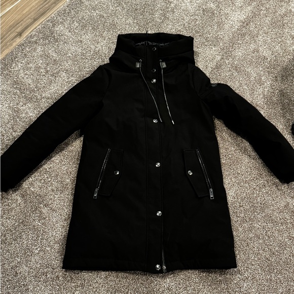 Black Michael Kors, jacket size medium great conditions - Picture 7 of 10